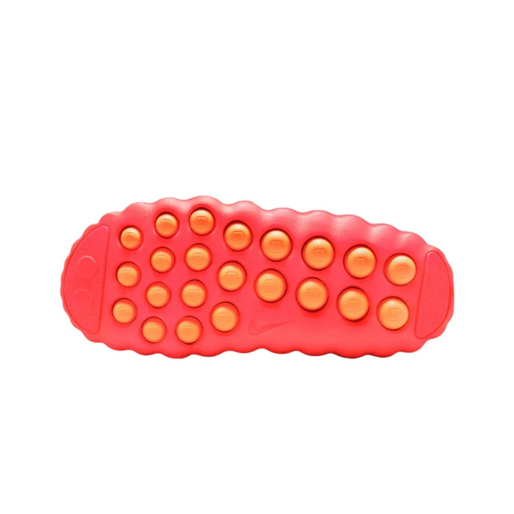 Nike mind 001 - solar red
