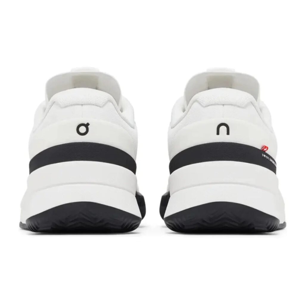 ON The Roger Pro 2 Clay 'White Black'