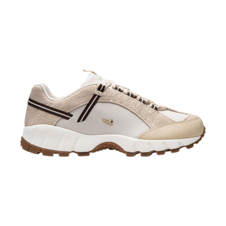 Nike Air Humara LX x Jacquemus