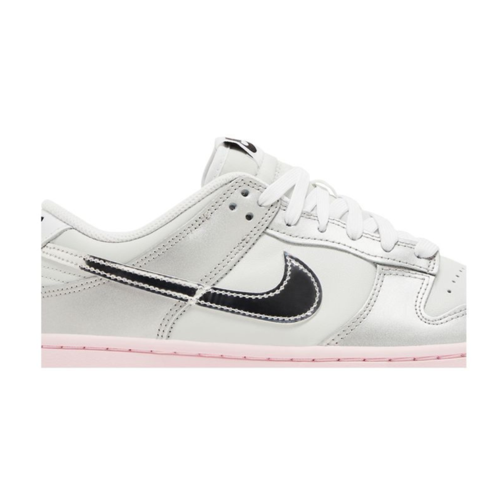 Nike Dunk Low LX 'Photon Dust Pink Foam'