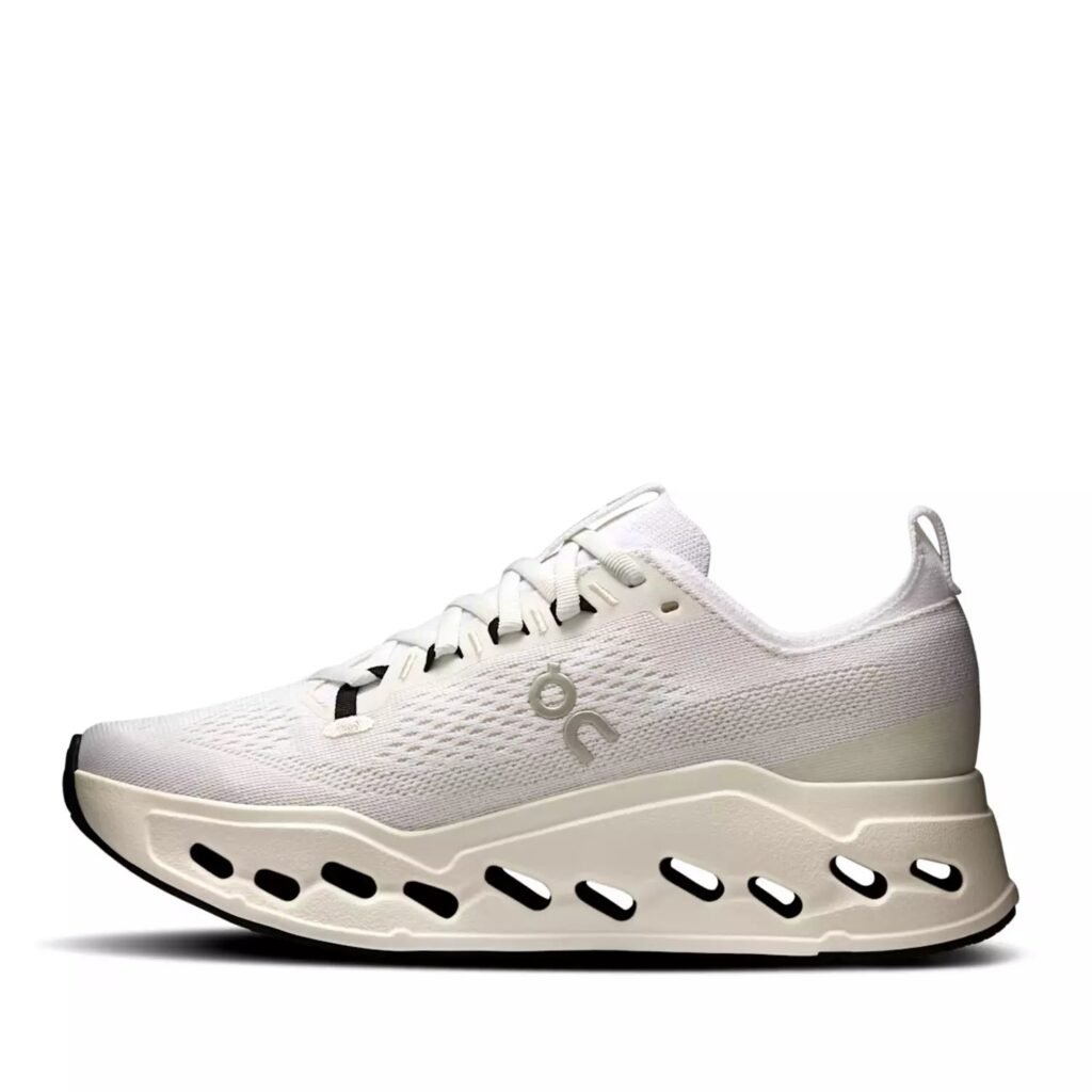 On Running Cloudsurfer Max Ivory Salmon