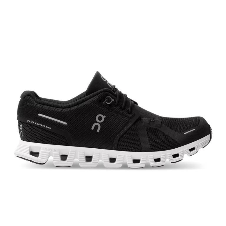 On Running Cloud 5 Black/White